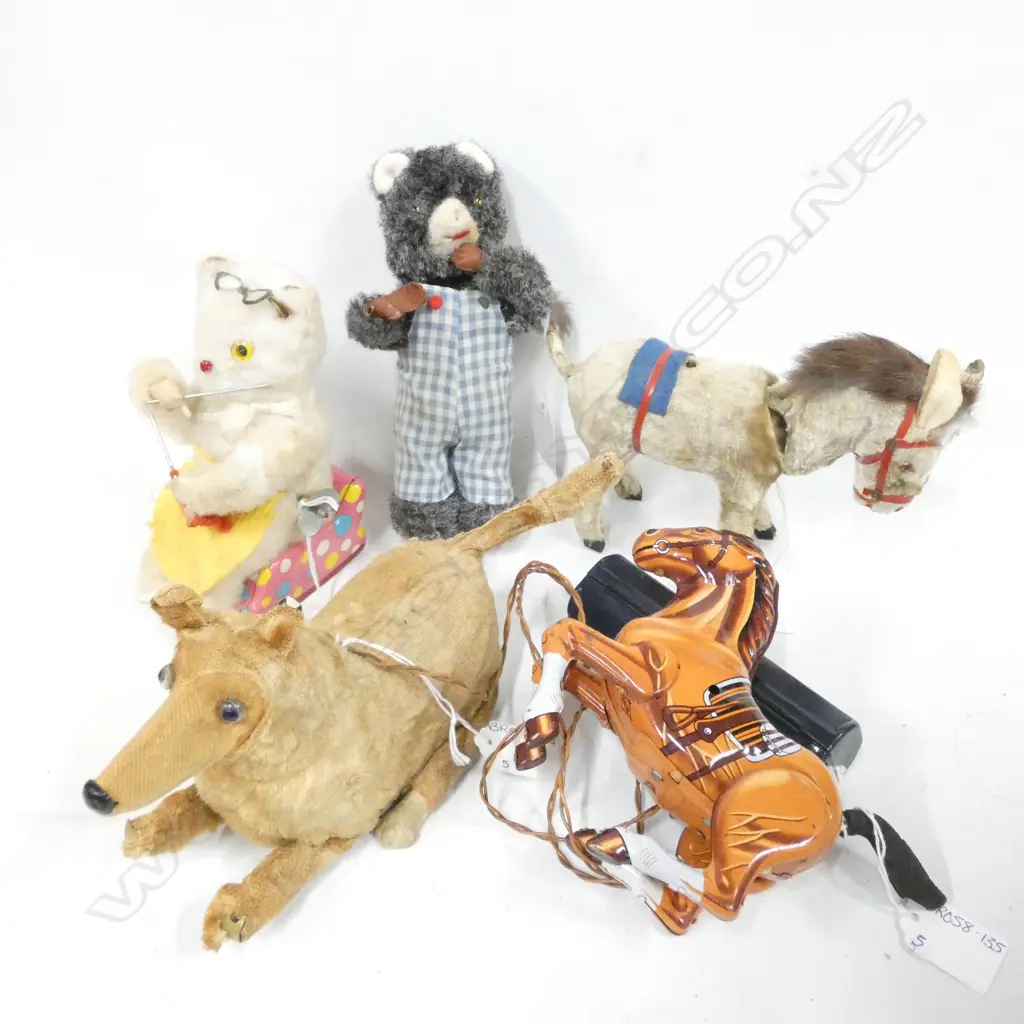 5 VINTAGE PLUSH TOYS; BATTERY OP. DOG. WIND UP BEAR / EATING RABBIT/ CAT KNITTING IN ROCKING CHAIR & DONKEY Image 1++